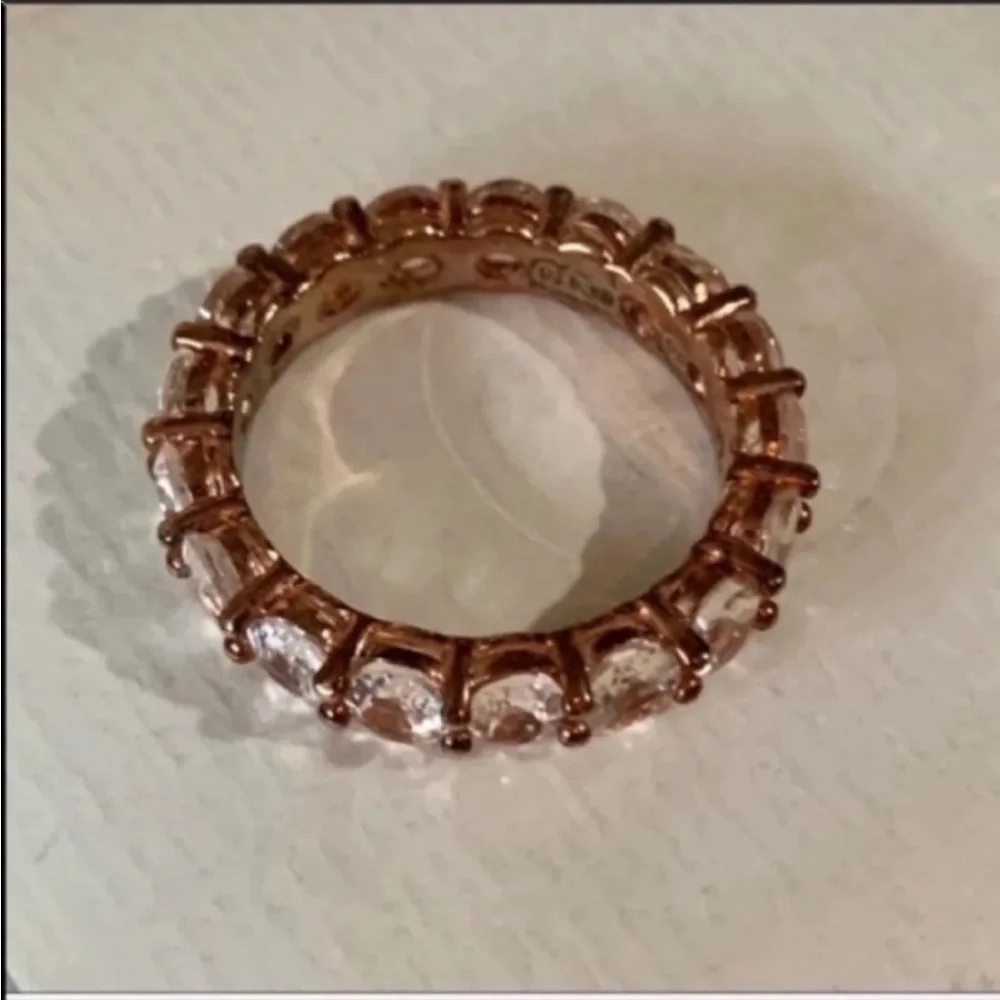 Vintage eternity band